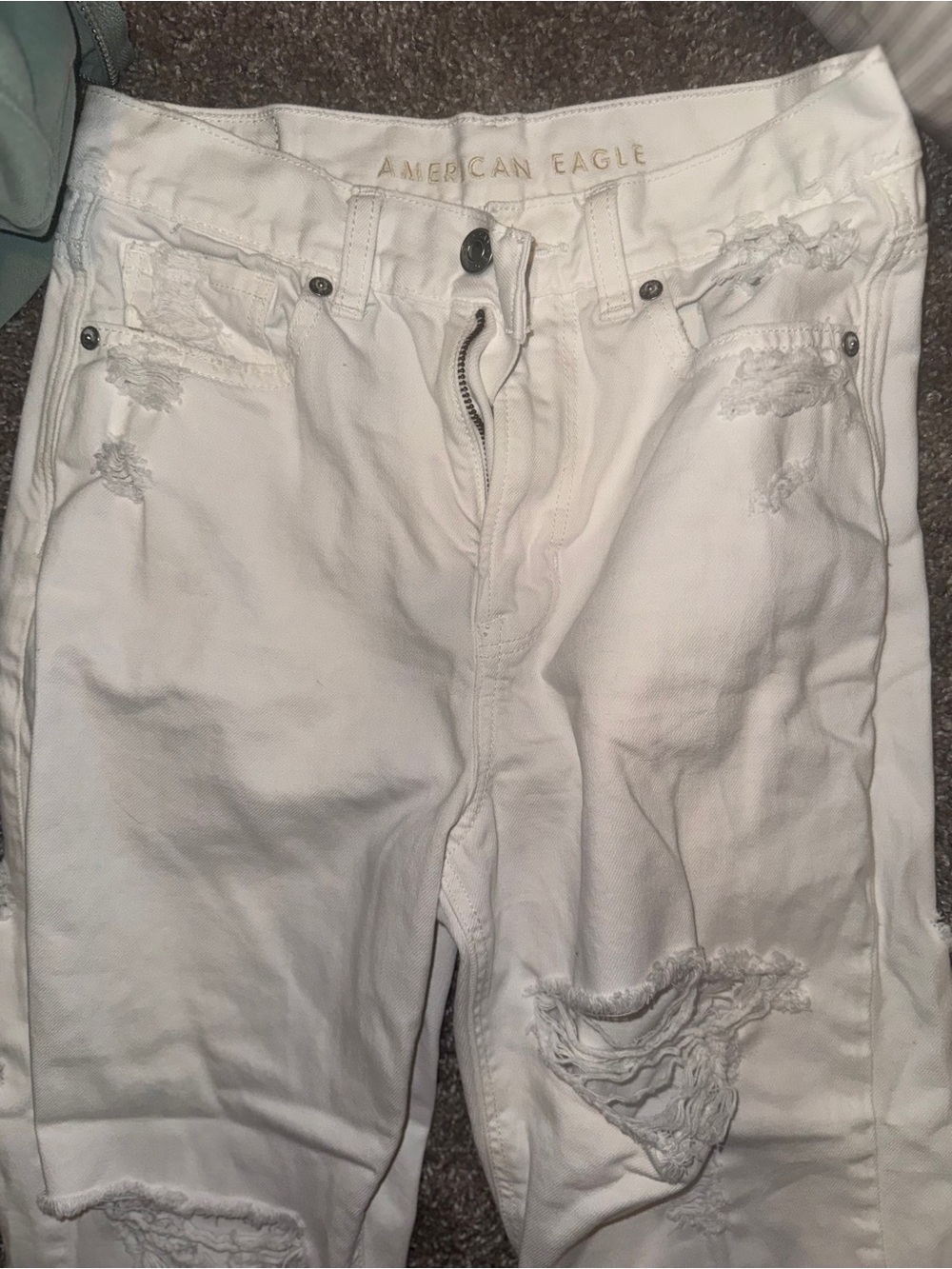 American Eagle Outfitters Men’s White Distressed Skinny Jeans